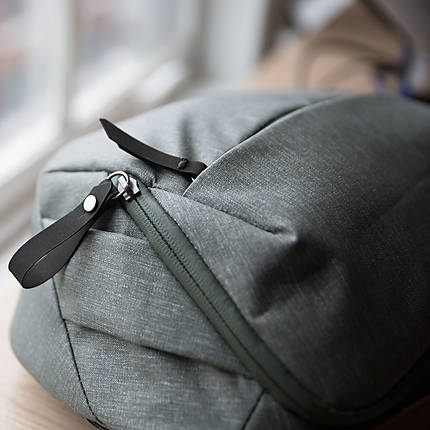 Peak Design - Everyday Sling 5L Sage | Sling & Messenger Bags